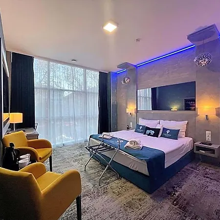 Smart Hotel 4*